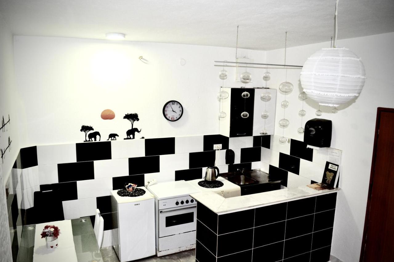 Lana Apartment Podgorica Extérieur photo